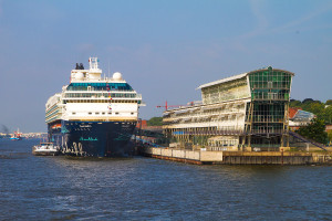 Große Hafenrundfahrt - Mein-Schiff